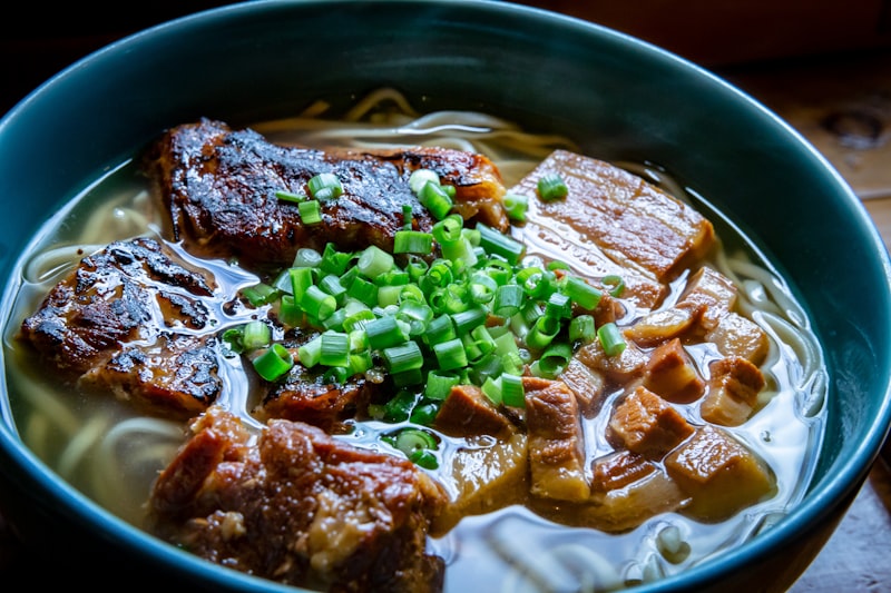 牛すじ煮込みうどんの写真
